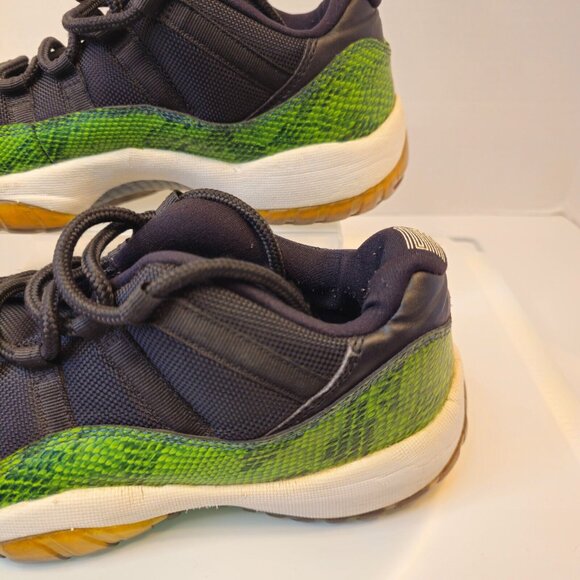 Nike Air Jordan 11 Retro Low Green Snakeskin 528895-033 Size 8.5  - NO insoles - Picture 11 of 13